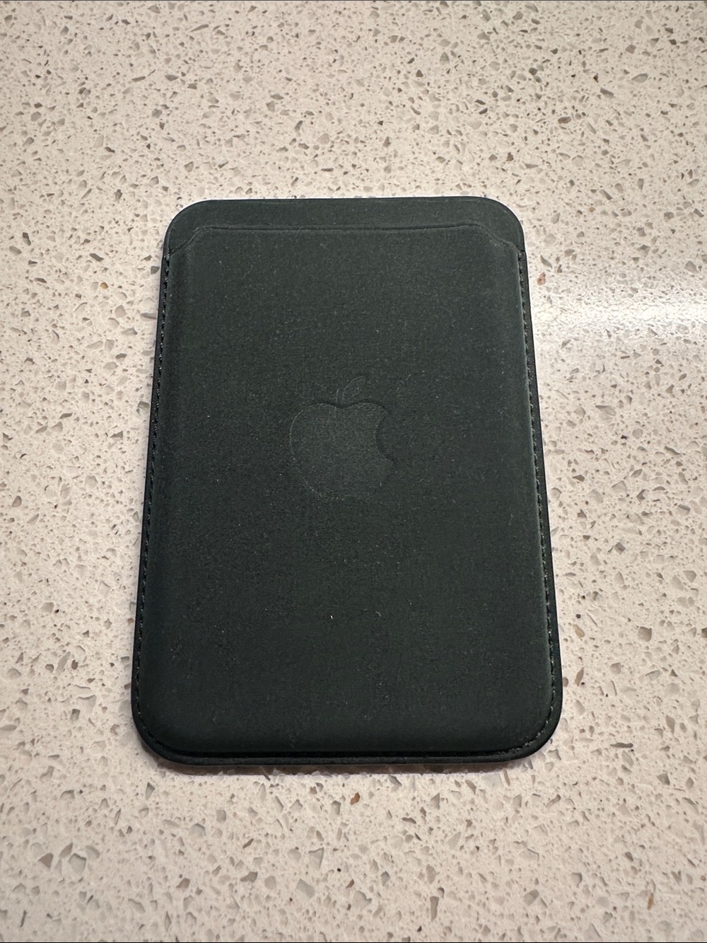iPhone FineWoven Wallet with
MagSafe - Evergreen